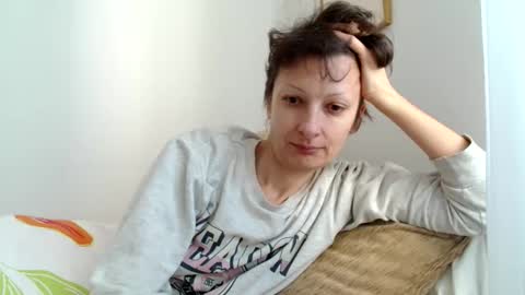 Raluca online show from April 12, 8:08 am