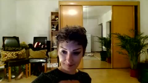 Snapshot of bebacksooon chatting on June 17, 8:10 pm Raluca online show from June 17, 8:10 pm