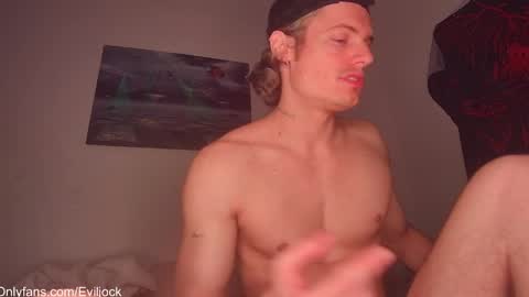 bebe  dust online show from April 5, 3:47 am