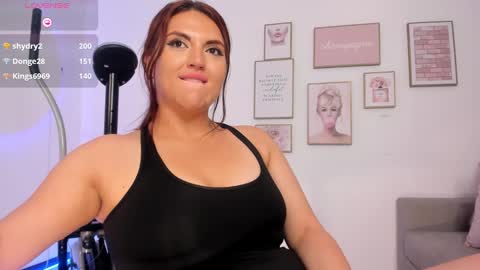 Snapshot of becca_diamond chatting on December 13, 9:46 am Rebecca online show from December 13, 9:46 am