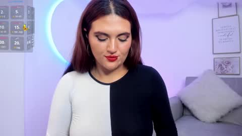 Snapshot of becca_diamond chatting on January 18, 12:35 am Rebecca online show from January 18, 12:35 am