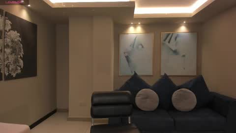 Am Becca online show from November 24, 8:30 pm