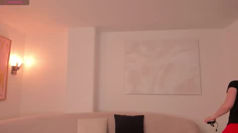 Am Becca online show from December 1, 6:13 pm