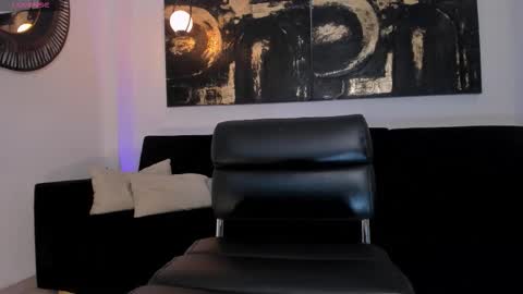 Am Becca online show from February 20, 11:43 am