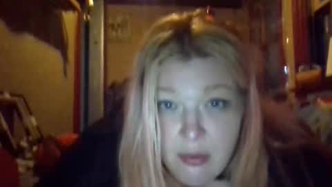 Snapshot of beccadream420 chatting on February 6, 10:40 am beccadream420 online show from February 6, 10:40 am