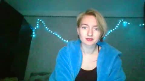 BeckiXJewelqw online show from April 3, 7:06 am