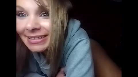 Snapshot of becky2994 chatting on December 2, 6:52 am BECKY BOO  online show from December 2, 6:52 am