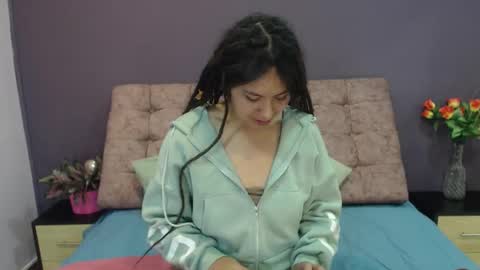 Snapshot of becky__huston chatting on October 1, 12:11 pm Becky online show from October 1, 12:11 pm