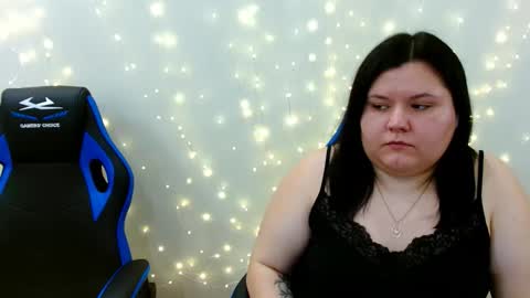 BeckyAndEllen online show from December 18, 2:34 pm