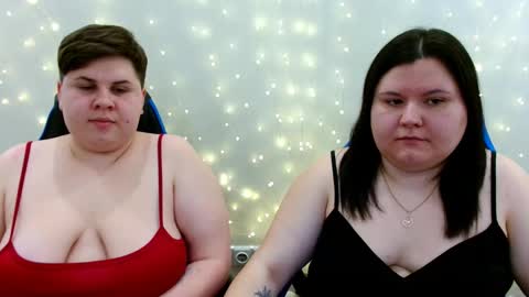 BeckyAndEllen online show from February 9, 5:39 pm