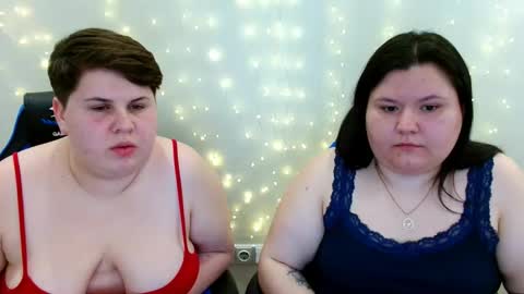 BeckyAndEllen online show from March 17, 8:01 pm
