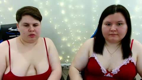 BeckyAndEllen online show from June 4, 9:04 am