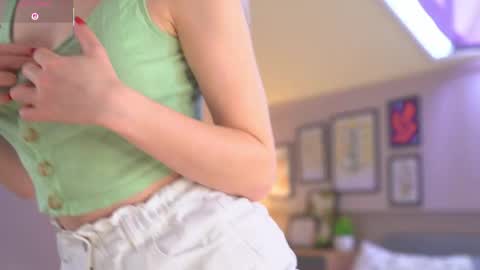 Snapshot of beckyissweetie chatting on May 14, 8:21 am beckyissweetie online show from May 14, 8:21 am