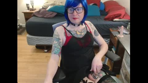 Snapshot of beckyking chatting on March 1, 1:53 am BeckyKinkg online show from March 1, 1:53 am