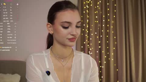 Melissa online show from October 25, 3:18 pm