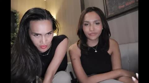 bee_thai online show from February 13, 8:27 pm