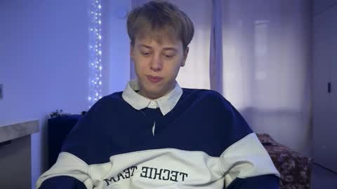 beeb0y online show from October 8, 3:09 pm
