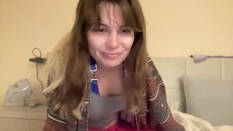 beebeebuzzzzzz online show from February 17, 7:38 am