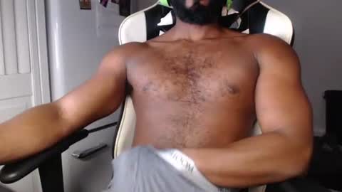 beefyhairyjock online show from November 9, 10:19 pm