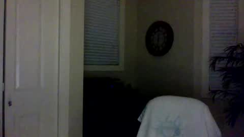 Snapshot of beefynbc2 chatting on December 17, 2:23 am Beefy online show from December 17, 2:23 am