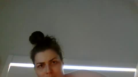 beeinmedeep online show from December 21, 5:18 pm