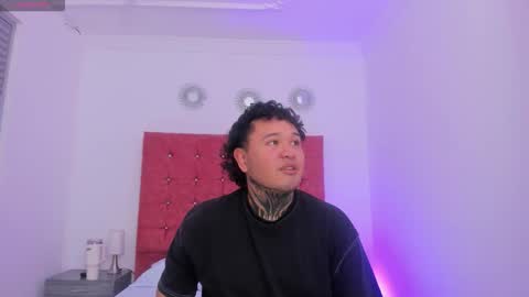 beele_and_evie online show from March 2, 11:39 am