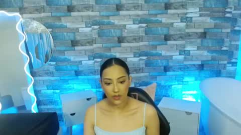 Snapshot of beella_tay1 chatting on September 11, 2:28 pm BELLA online show from September 11, 2:28 pm