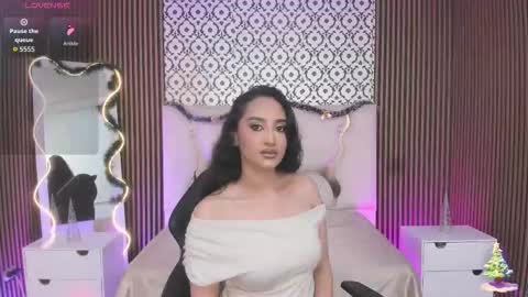 Snapshot of beella_tay1 chatting on November 23, 12:27 pm BELLA online show from November 23, 12:27 pm