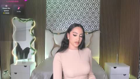 Snapshot of beella_tay1 chatting on November 25, 9:37 pm BELLA online show from November 25, 9:37 pm