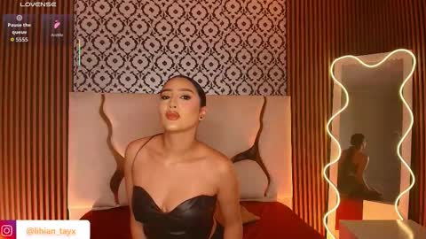 Snapshot of beella_tay1 chatting on January 12, 11:37 am BELLA online show from January 12, 11:37 am