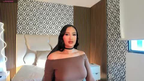 BELLA online show from April 22, 11:34 am