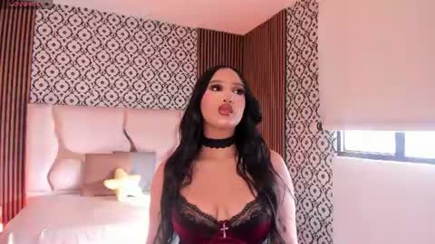 Snapshot of beella_tay1 chatting on June 21, 12:19 pm BELLA online show from June 21, 12:19 pm
