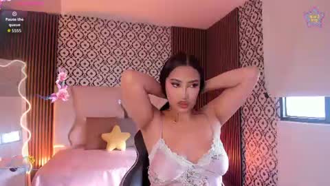 Snapshot of beella_tay1 chatting on July 1, 12:18 pm BELLA online show from July 1, 12:18 pm