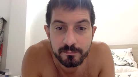 Snapshot of beetle84 chatting on December 15, 10:19 am beetle84 online show from December 15, 10:19 am