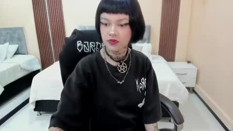 Snapshot of bela_craxkerr chatting on July 2, 12:11 pm Bela online show from July 2, 12:11 pm