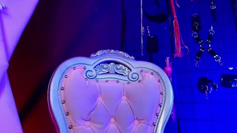 bela_sophie_ online show from November 6, 8:15 am