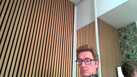 SexFriendFrance online show from October 6, 7:50 am