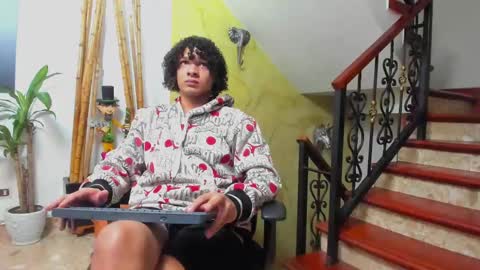 Snapshot of belamiramil chatting on December 3, 2:36 am independent model online show from December 3, 2:36 am