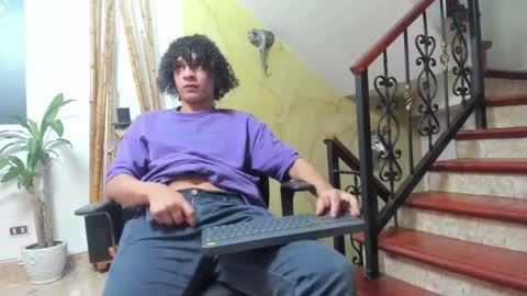 Snapshot of belamiramil chatting on December 5, 4:20 am independent model online show from December 5, 4:20 am