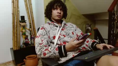 Snapshot of belamiramil chatting on December 12, 7:19 am independent model online show from December 12, 7:19 am