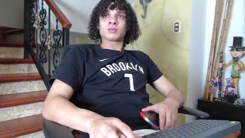 Snapshot of belamiramil chatting on December 23, 11:17 pm independent model online show from December 23, 11:17 pm