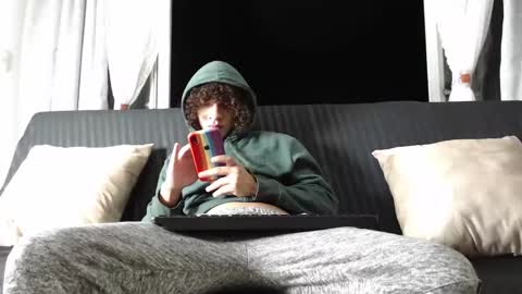 Snapshot of belamiramil chatting on January 17, 1:15 am independent model online show from January 17, 1:15 am