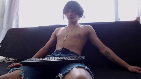 Snapshot of belamiramil chatting on January 19, 6:00 pm independent model online show from January 19, 6:00 pm