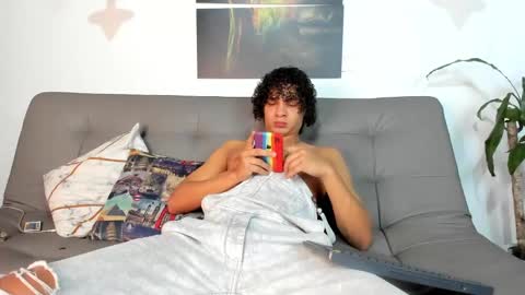 Snapshot of belamiramil chatting on February 27, 5:45 am independent model online show from February 27, 5:45 am