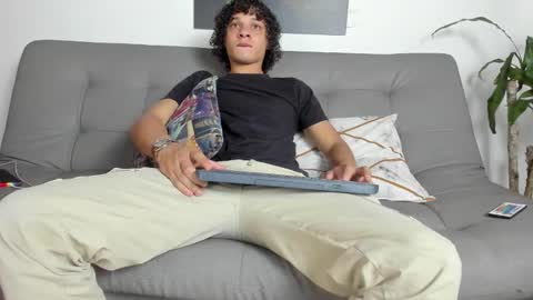 Snapshot of belamiramil chatting on March 9, 7:37 pm independent model online show from March 9, 7:37 pm