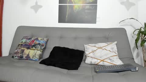 Snapshot of belamiramil chatting on March 10, 1:45 am independent model online show from March 10, 1:45 am