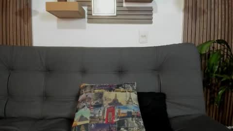 Snapshot of belamiramil chatting on October 19, 12:00 am independent model online show from October 19, 12:00 am