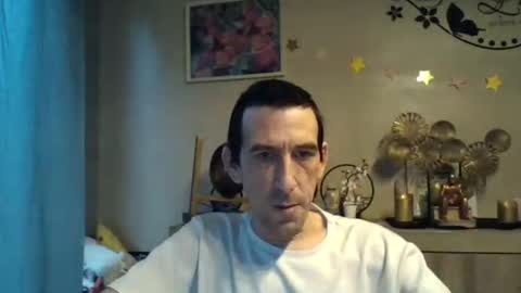 Snapshot of belgianboy33 chatting on October 23, 6:56 am Dreamcock online show from October 23, 6:56 am