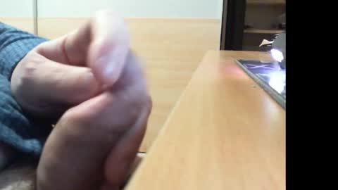 belgianfatcock online show from December 13, 3:38 am