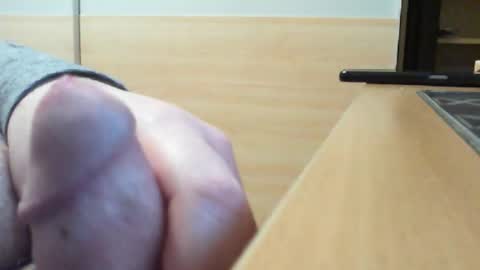 belgianfatcock online show from February 22, 5:55 am